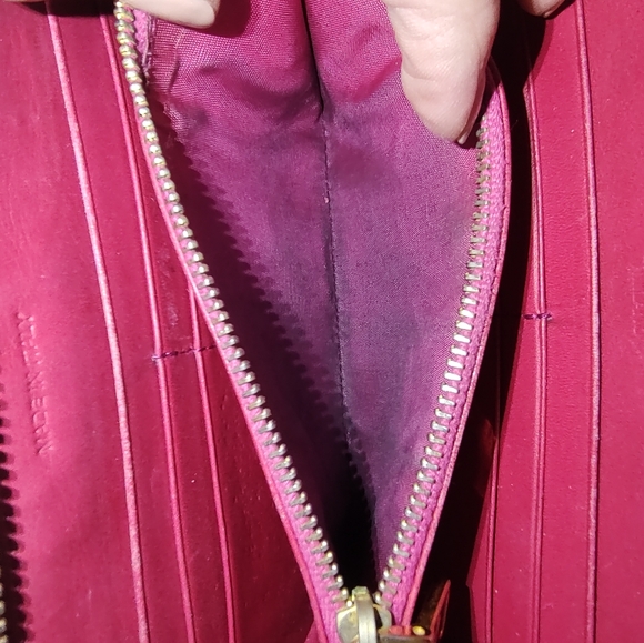 Prada patent leather zippy wallet pink/red EUC - Picture 9 of 10